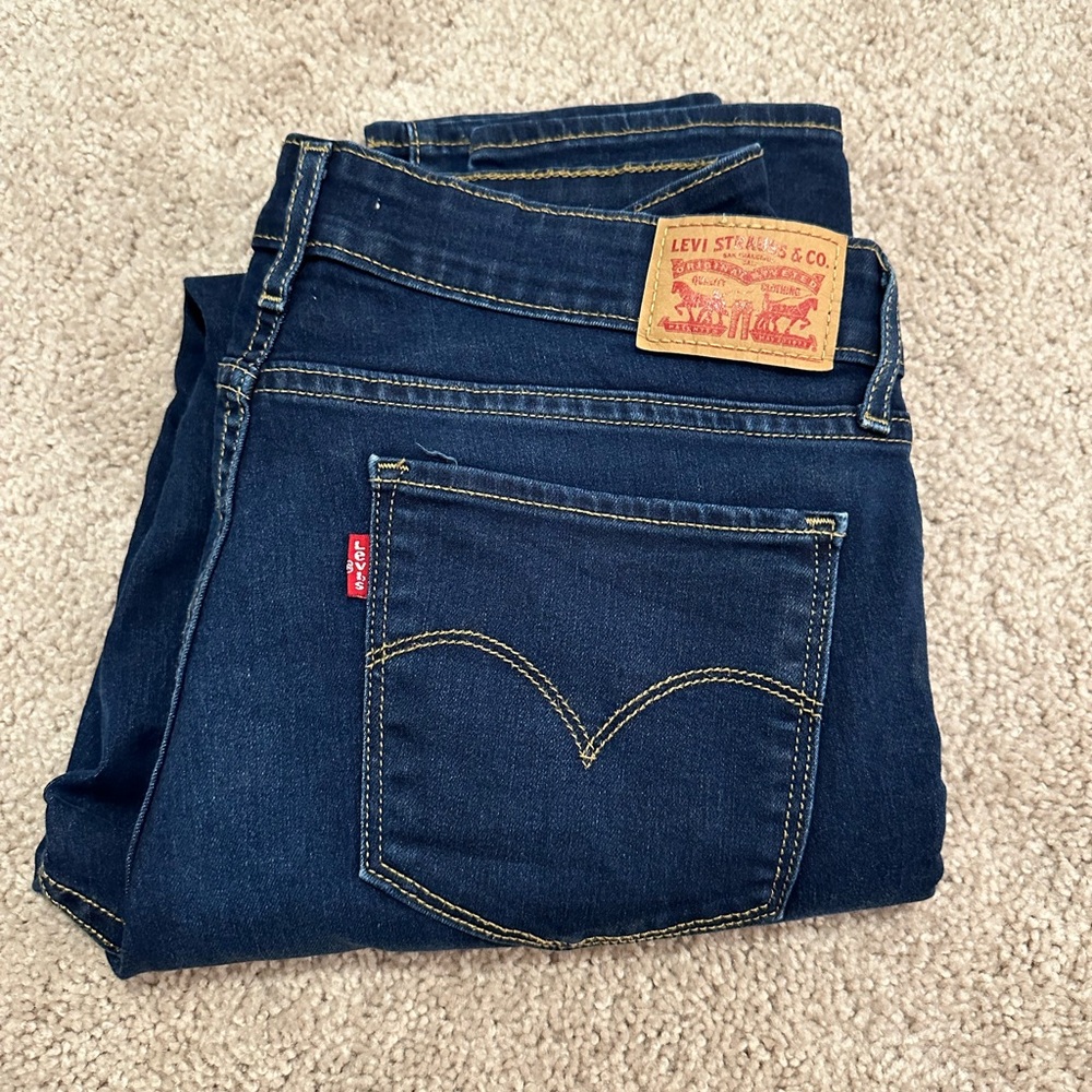 Levi 711 Skinny Jeans
